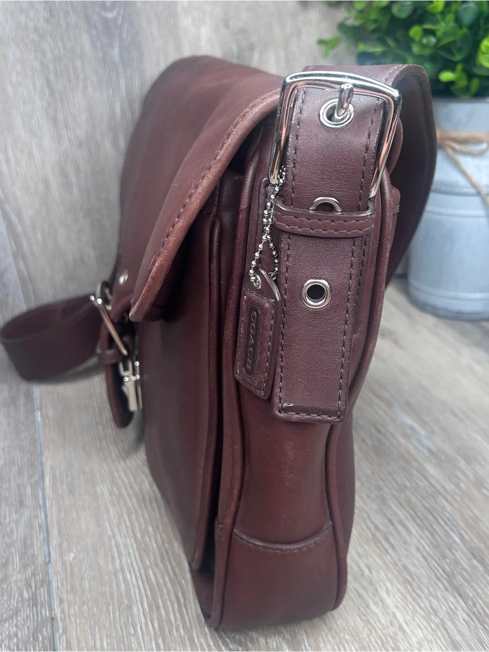 Coach Vintage Glove‑Tanned Leather Messenger Bag Brown Crossbody G23‑5735